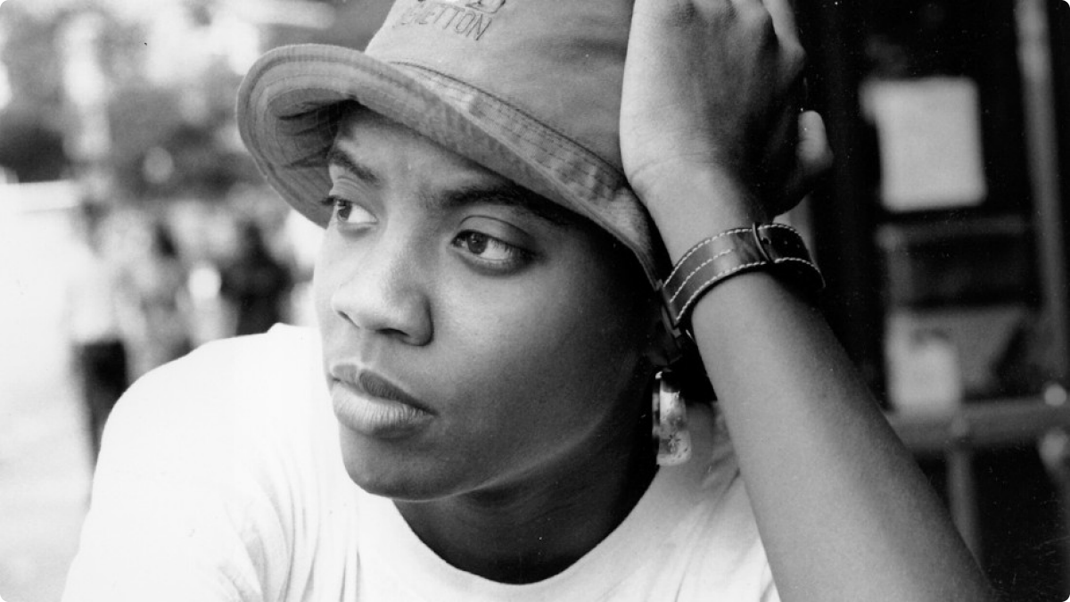 MC Lyte>..